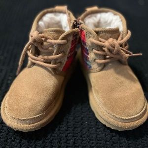 USED Ugg Boots for toddler size 9